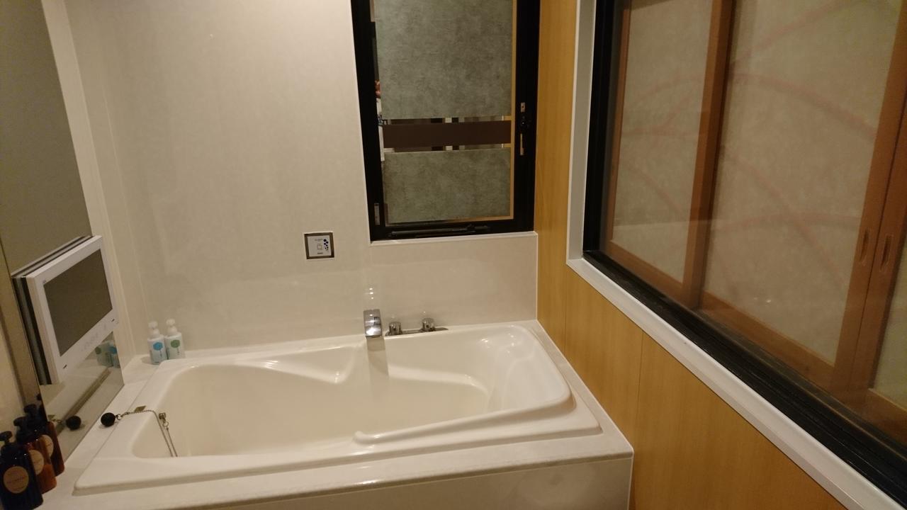 Hotel Eris Hakata (Adults Only) Fukuoka  Exteriör bild