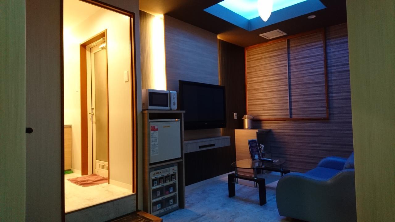 Hotel Eris Hakata (Adults Only) Fukuoka  Exteriör bild